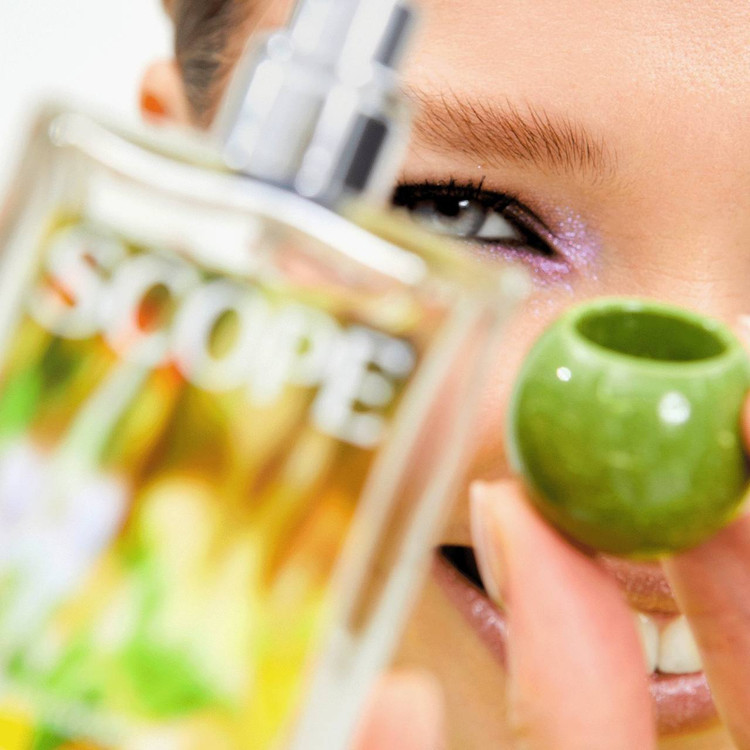 عطر اسکوپ در شگفتی زمین اوریفلیم